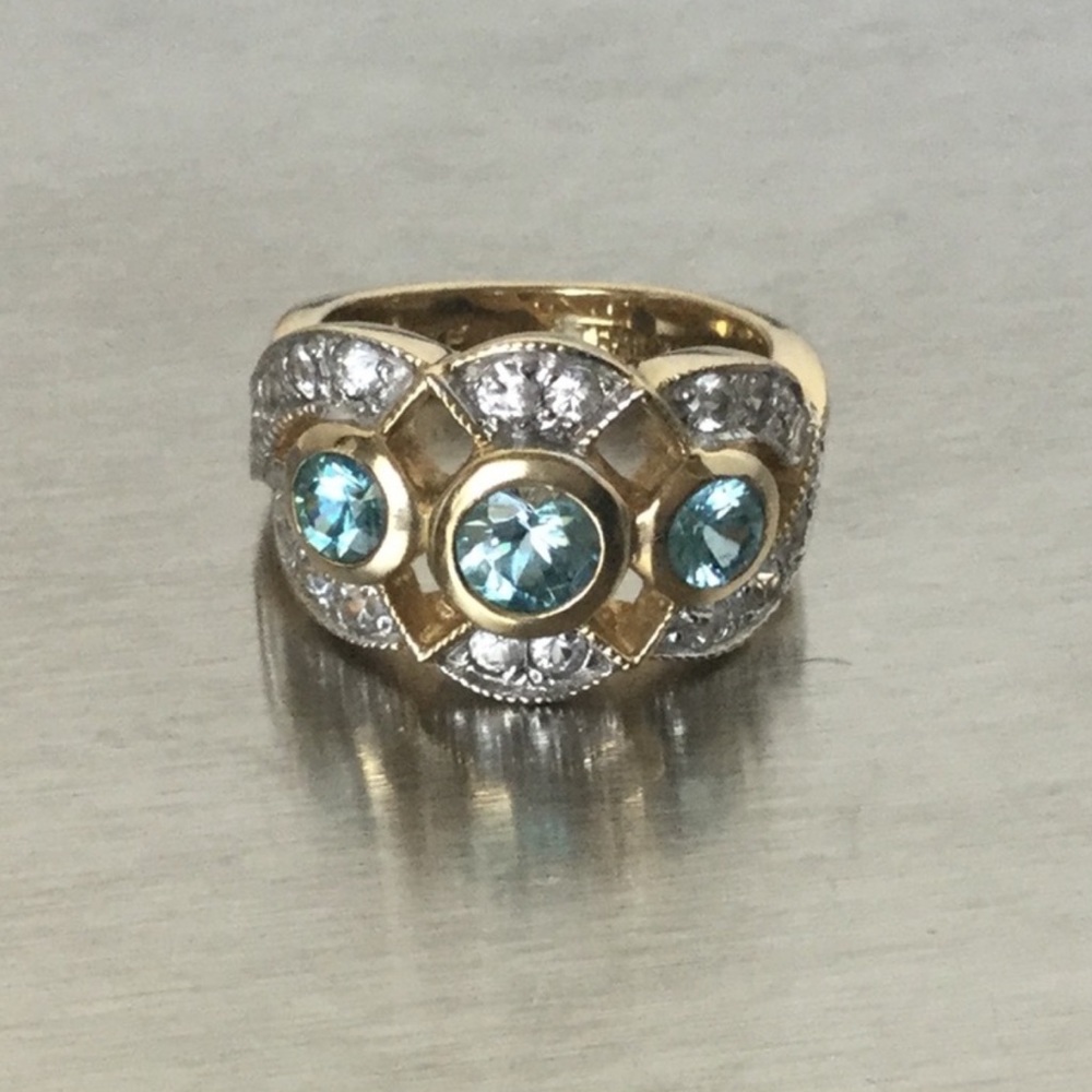 10k GOLD ZIRCON RING - Picture 6 of 7
